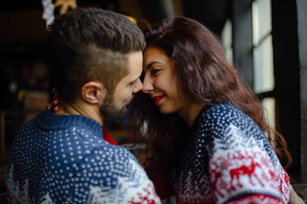 Quelles sont les caractéristiques d'un pull couple ?